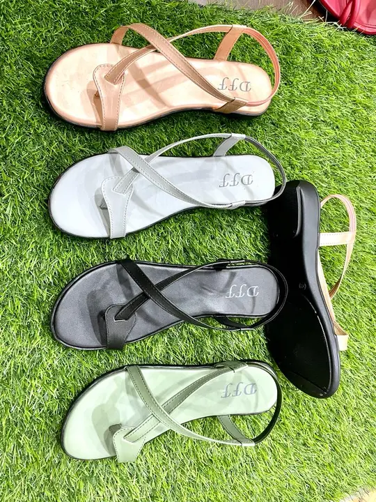 Women sandals  uploaded by Shiv Shakti Enterprises on 9/6/2023