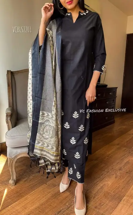 Festival Exclusive😍😍


Another hit Black cotton embroidery outfit 🪡 🧵 ✂️

This outfit is a must- uploaded by business on 9/6/2023