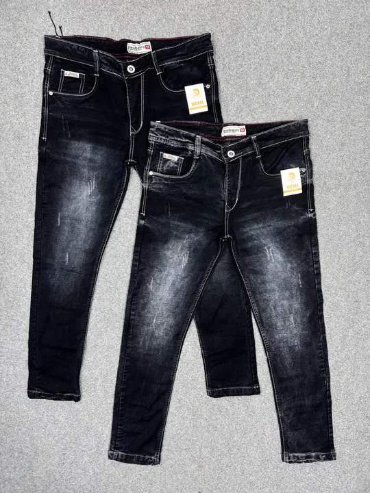 Men’s jeans uploaded by business on 9/6/2023