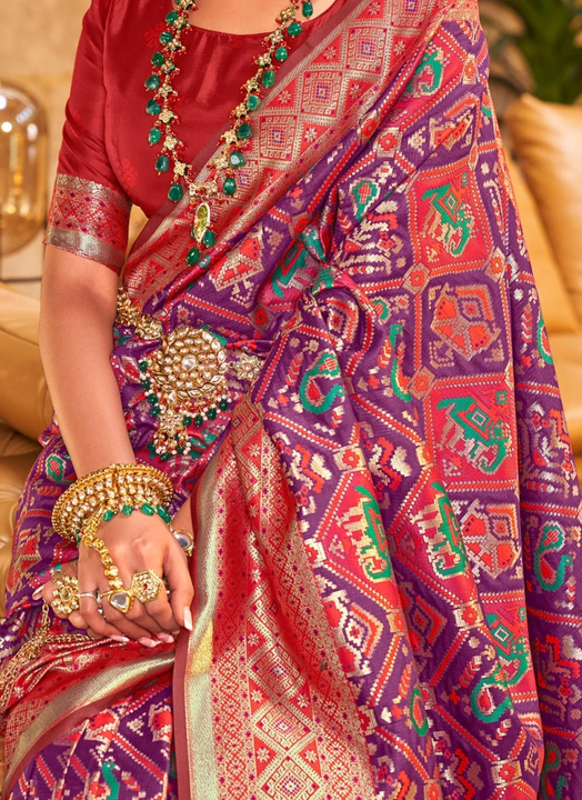 Rich pallu with weaving pallu Beautiful Palache weaving Patola silk saree uploaded by DHANANJAY CREATIONS on 9/6/2023