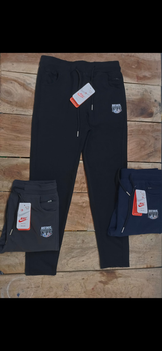 Post image 💥 *Imported Ferrari Track Pants* 💥
👉🏻 Imported 240gsm Dobby 4way Lycra Fabric
👉🏻 M, L, XL, XXL Size
👉🏻 Black 🖤, Navy Blue 💙 &amp; D.Grey 🩶
👉🏻 3 Colours / Black Double / 16pcs Set
👉🏻 With all brand accessories and tags
👉🏻 180/-rs For Bulk Quantity