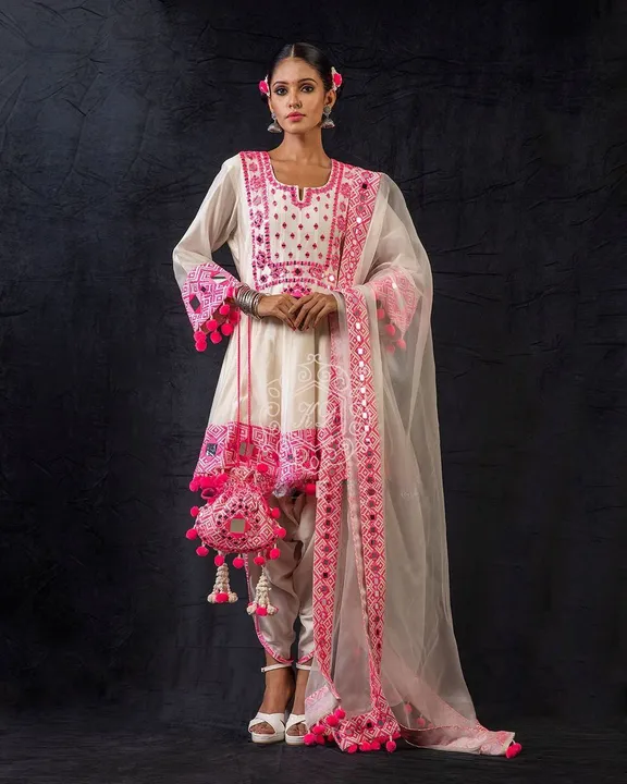 Muslin fabric kurta set  uploaded by Aleexa Outlet on 9/7/2023