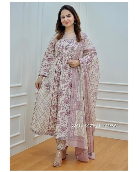 Cotton kurti pent &Duptta  uploaded by Divyanshi fashion on 9/7/2023