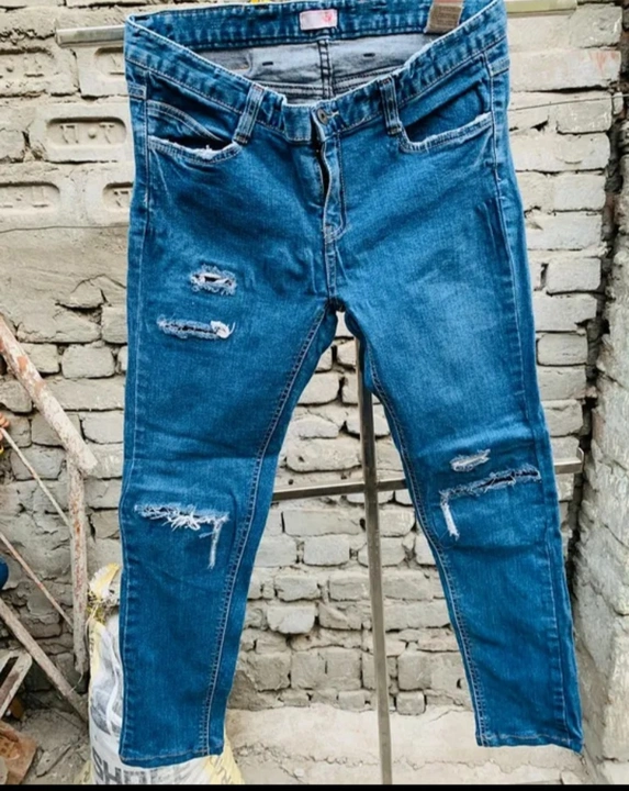 Men jeans uploaded by Buyesy on 9/10/2023