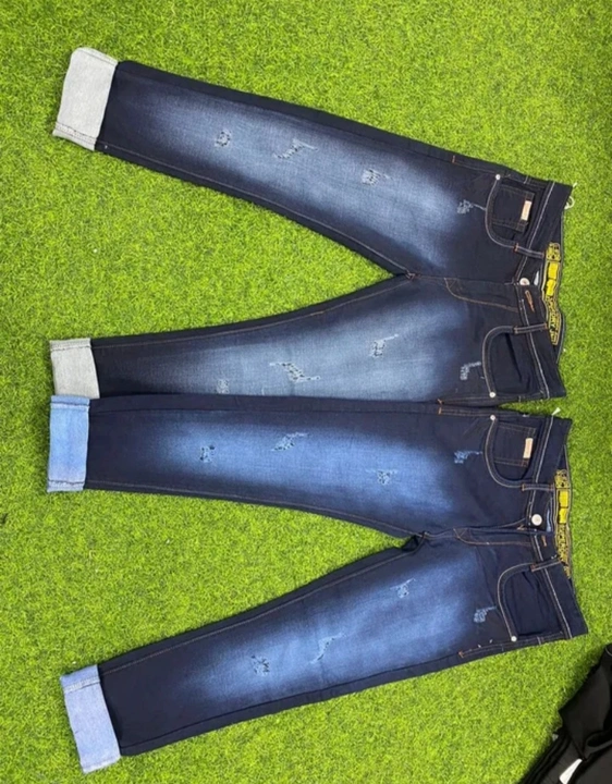 Men's jeans  uploaded by Buyesy on 9/10/2023