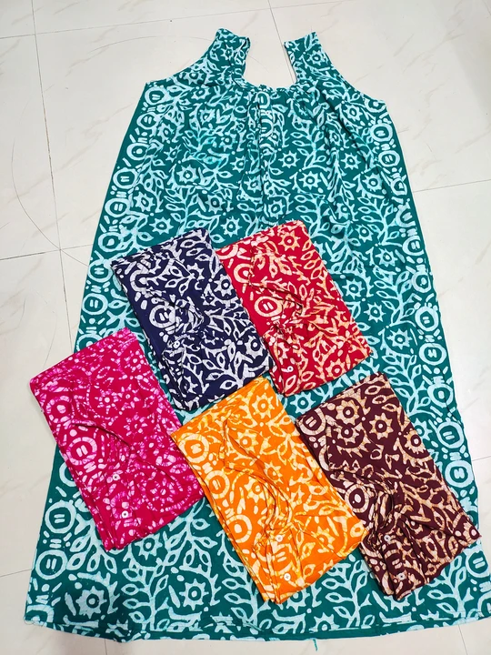Mom batik  uploaded by Priyom fashion zone on 9/10/2023