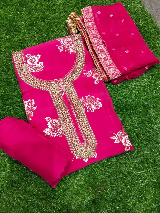 Product uploaded by Vivah collation / suits on 9/10/2023