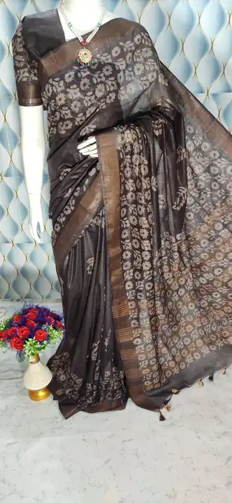 Printed silk saree uploaded by WeaveMe India on 9/10/2023