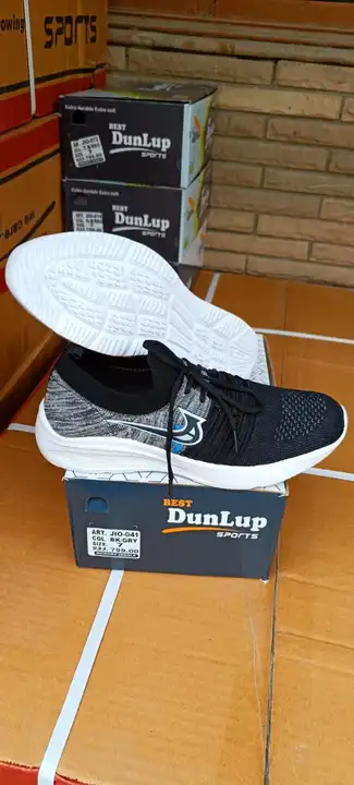 Post image I want 50+ pieces of Running Shoes at a total order value of 100000. I am looking for I need netting Eva 5000 pair  👉 only manufacture contact me . Please send me price if you have this available.