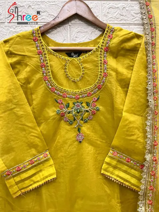 Product uploaded by Ayush fashion on 9/13/2023