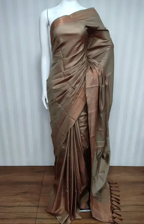 Tissue silk saree uploaded by WeaveMe India on 9/13/2023