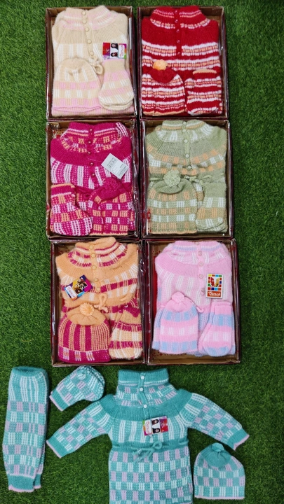 Knitting Woolen 4 Piece Gift Set  uploaded by business on 9/14/2023