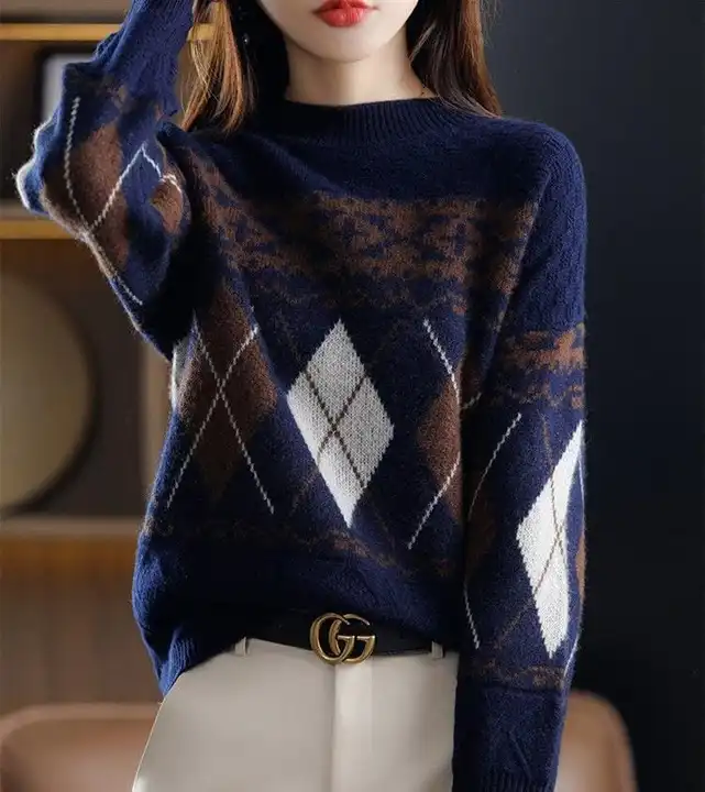Luxury sweater  uploaded by The Style Club on 9/14/2023