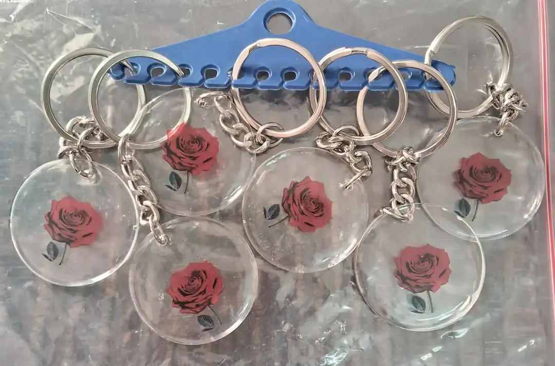 Fancy Crystal Keychains Roses uploaded by business on 9/14/2023