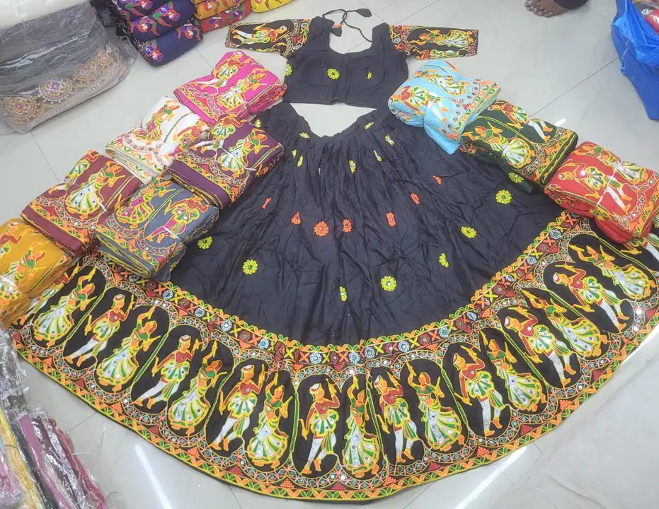 Product uploaded by SHREE HARSIDDHI FASHION on 9/15/2023