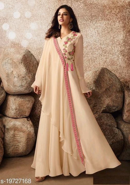 Rs1000

Trendy Glamorous Women Gowns

Fabric: Georgette
Sleeve Length: Variable (Product Dependent)
 uploaded by business on 3/21/2021
