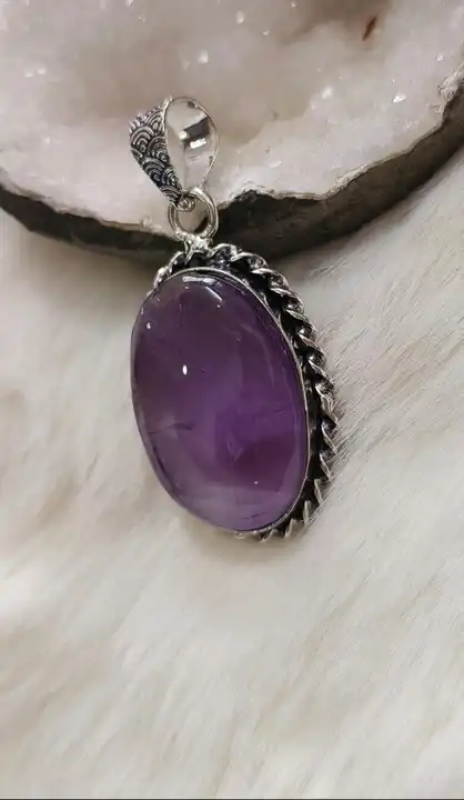 Product uploaded by Agate Gemstone jewelry parlour on 9/17/2023