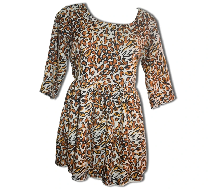 Tiger print top  uploaded by business on 9/17/2023