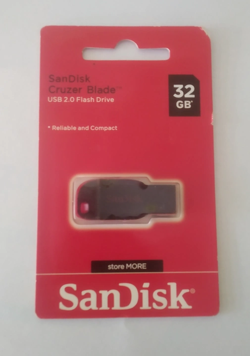 SanDisk pendrive 32 GB  uploaded by P3 STORS on 9/17/2023