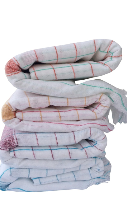 Bedsheet, blankets, towels  uploaded by Omg mom on 9/17/2023