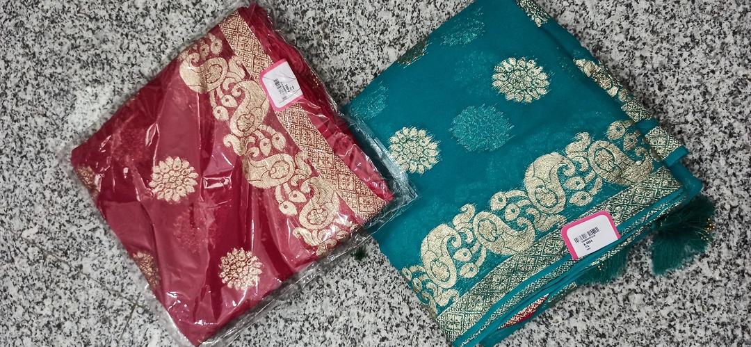 Soft jorjatt jari border with contrast maching blause very beautiful saree  uploaded by Fashionmax on 9/17/2023