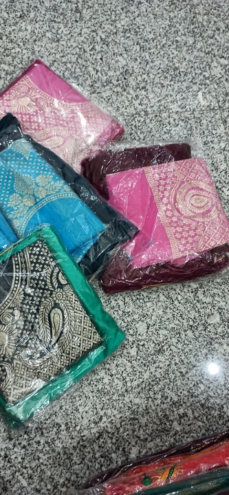 Chinone soft fabric saree with heavy weaving contract blause  uploaded by Fashionmax on 9/17/2023