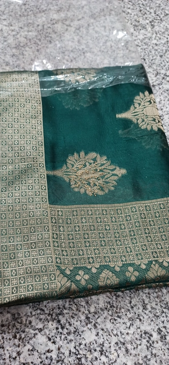 Soft organja fabric bnarsi look heavy weaving saree very beautiful  uploaded by Fashionmax on 9/17/2023