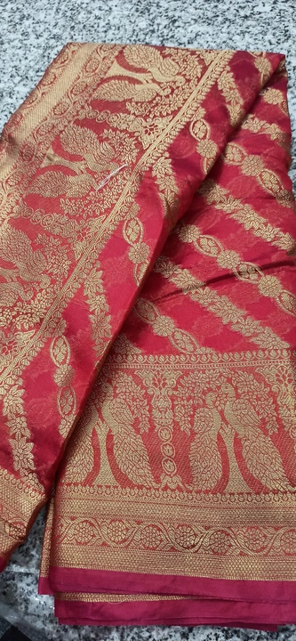 Soft organja fabric bnarsi look heavy weaving blause very beautiful saree  uploaded by business on 9/17/2023