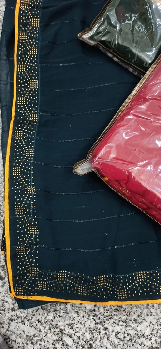 Jorjatt siffon fabric with contrast maching blause very beautiful saree  uploaded by Fashionmax on 9/17/2023