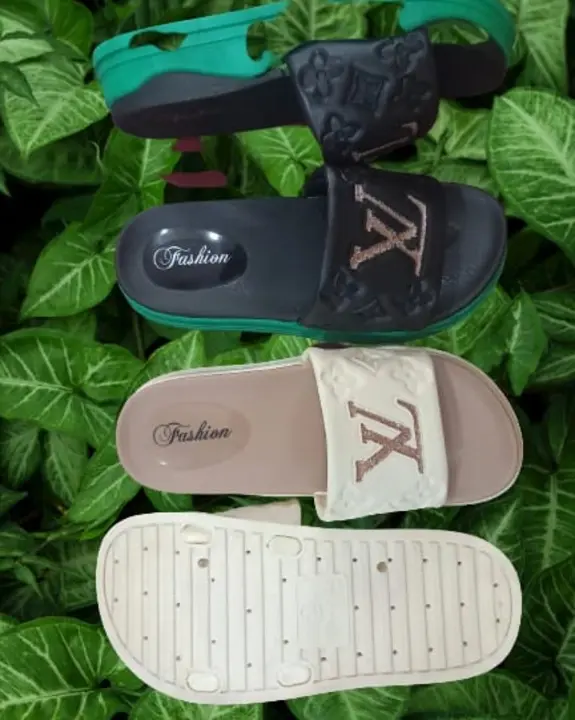 Ladies VL slipper uploaded by Padangan shoe center on 9/18/2023
