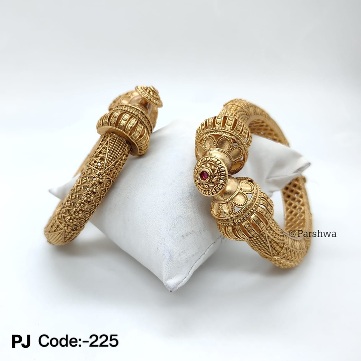Product uploaded by Parshwa Jewellery  on 9/19/2023