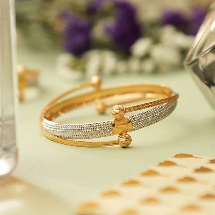 Women bangle uploaded by business on 9/20/2023