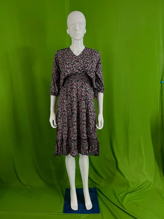 Midi dress uploaded by business on 9/20/2023