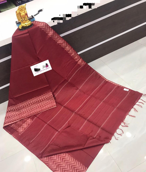 🥻Kota Viscose silk saree goldan zari border 

👉Length

Saree 5.5 meter
Blouse piece 1 meter
 uploaded by Weavers gallery on 9/20/2023