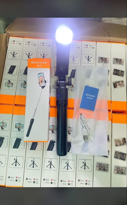 R1s selfie stick with led light uploaded by business on 9/22/2023