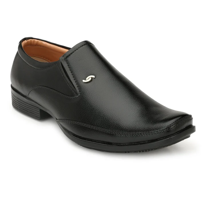 Formal shoes for men uploaded by Runway shoe on 9/23/2023