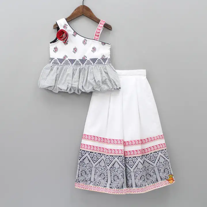 Post image I want 11-50 pieces of 3 to 10 year baby dress  at a total order value of 5000. I am looking for Bissnes . Please send me price if you have this available.