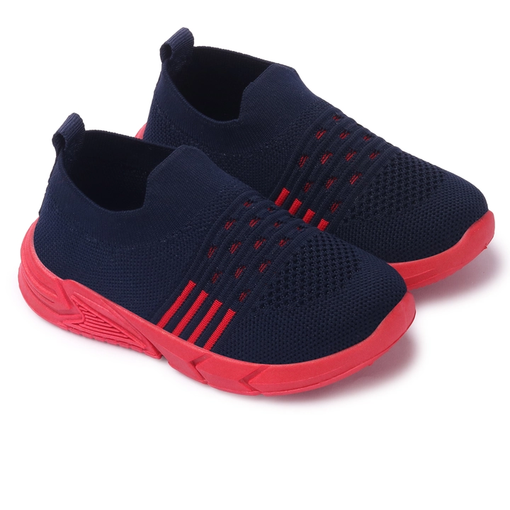 Kids Flyknit Sports shoes D-159 uploaded by Libero Footwear on 9/24/2023