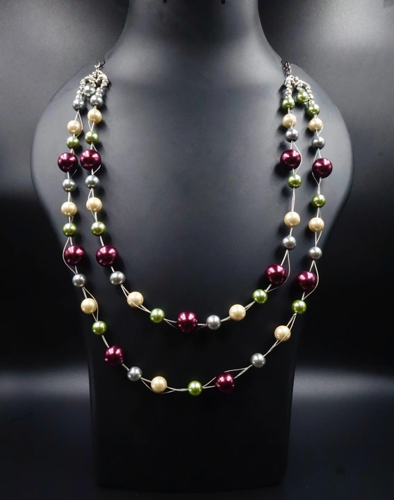 Multicolor Pearl necklace 
 uploaded by business on 9/25/2023