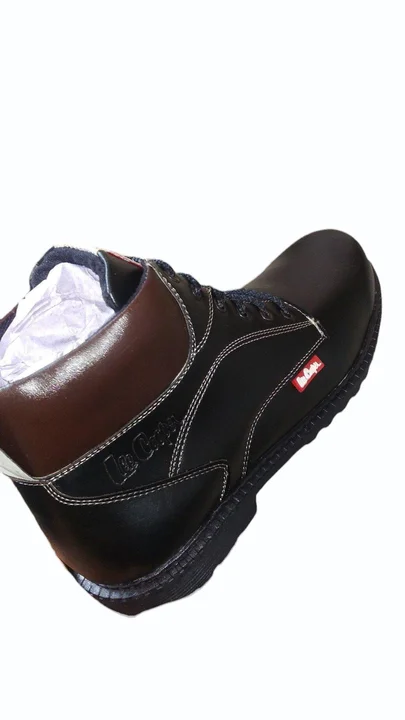 Lee Cooper leather boots uploaded by ADVAY ENTERPRISES on 9/26/2023