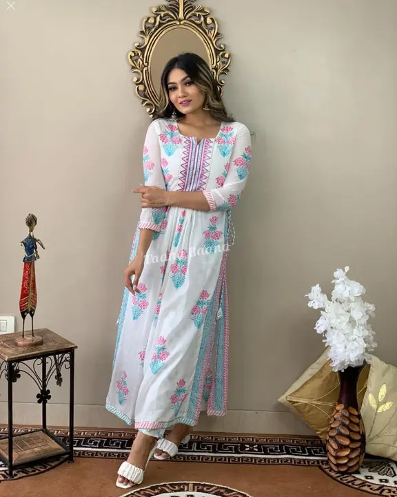 Post image PRESENTING ALL NEW DESIGNER PRINTED  KURTI &amp; PANT FOR WOMAN AND GIRLS.
BEST QUALITY RAYON FABRIC AND  PRINT DESIGN AND DEVELOPED BY PROFFESSIONAL WORKERS AND STITCHED AND FINISHED WELL.