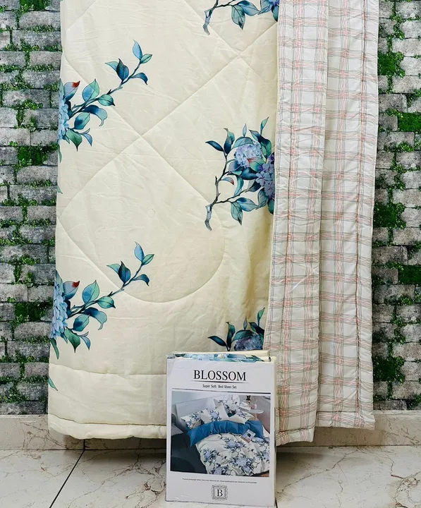 Double bed 4 pcs AC comforter  uploaded by Shree sai handloom on 9/28/2023