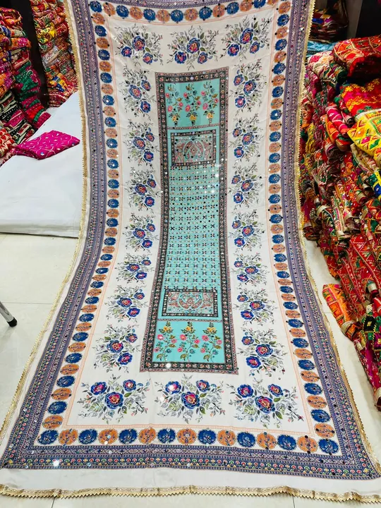 Post image I want 50+ pieces of Dupatta set at a total order value of 10000. Please send me price if you have this available.
