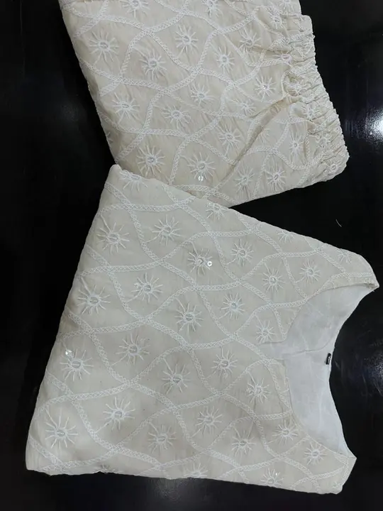 Cotton Chikan Wark  uploaded by Divyanshi fashion on 9/30/2023