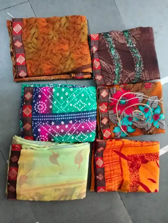 Printed saree with lace patti mix materusl uploaded by FASHION HUB on 9/30/2023