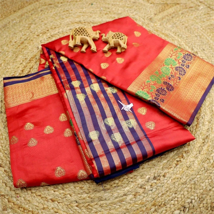Soft lichi silk sarees  uploaded by VINAYAK desinger  on 10/1/2023