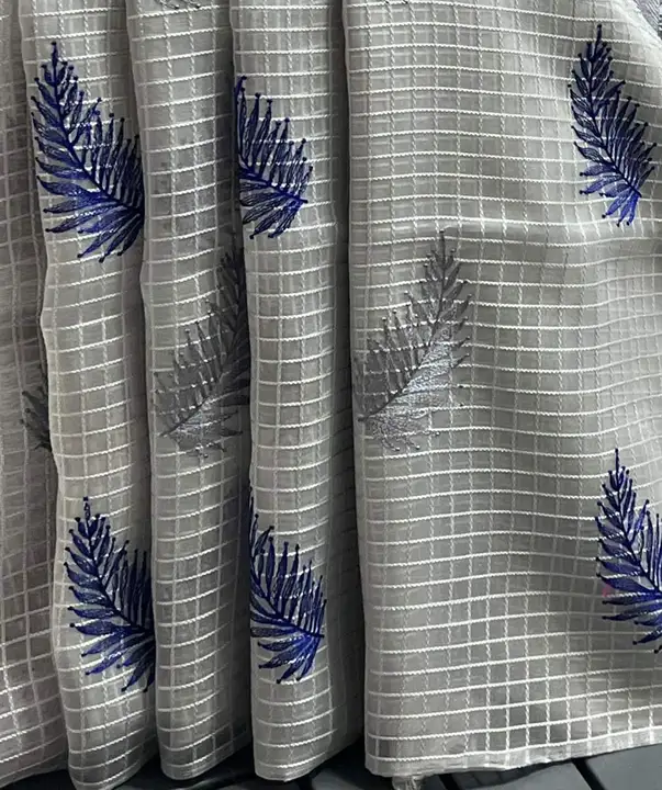Post image Hey! Check out my new Attractive Collection's 🌾

🥻Balani check saree with beautiful embroidery  work 

👉🏻Length👇

Saree 5.5 meter
Blouse 1 meter
 
Note:- more colour available 


🔚🔚🔚🔚