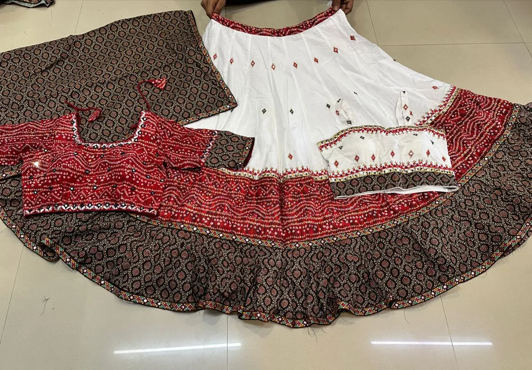 Double blouse chaniya choli with manual original mirror work  uploaded by Aarchi - The Fashion Hub on 10/2/2023
