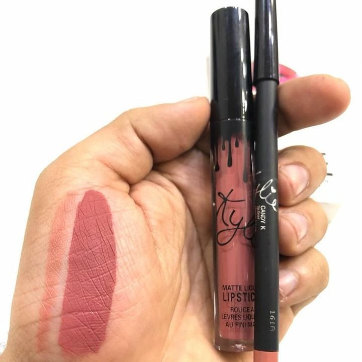 Lip gloss💄+ lip liner uploaded by business on 3/22/2021
