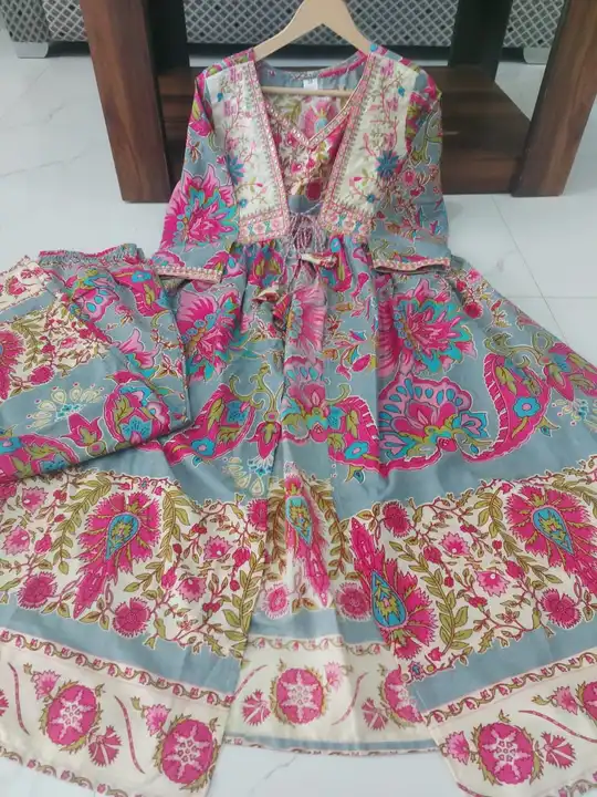 Cotton embroidered kurti with pent and dupatta  uploaded by PANIHARI COLLECTION CENTRE on 10/2/2023